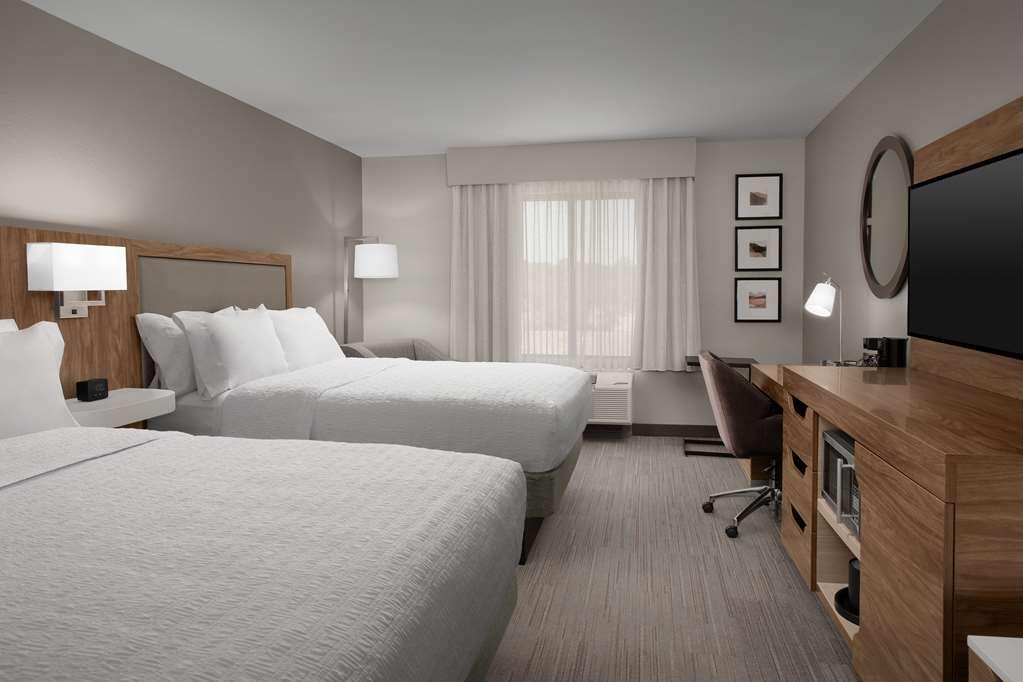 Hampton Inn & Suites Paso Robles Δωμάτιο φωτογραφία